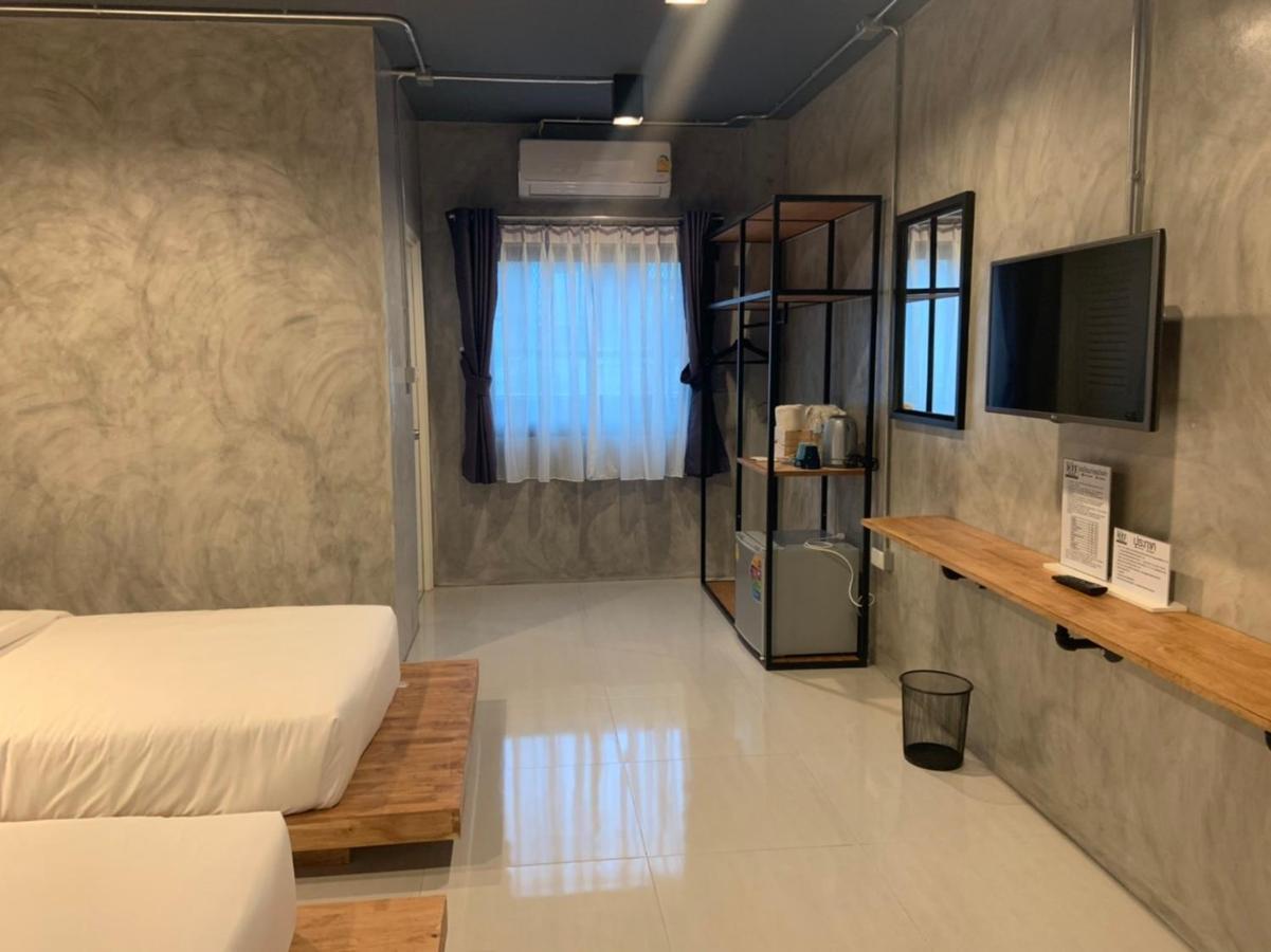 Loft Space Hotel Ranong Exteriör bild