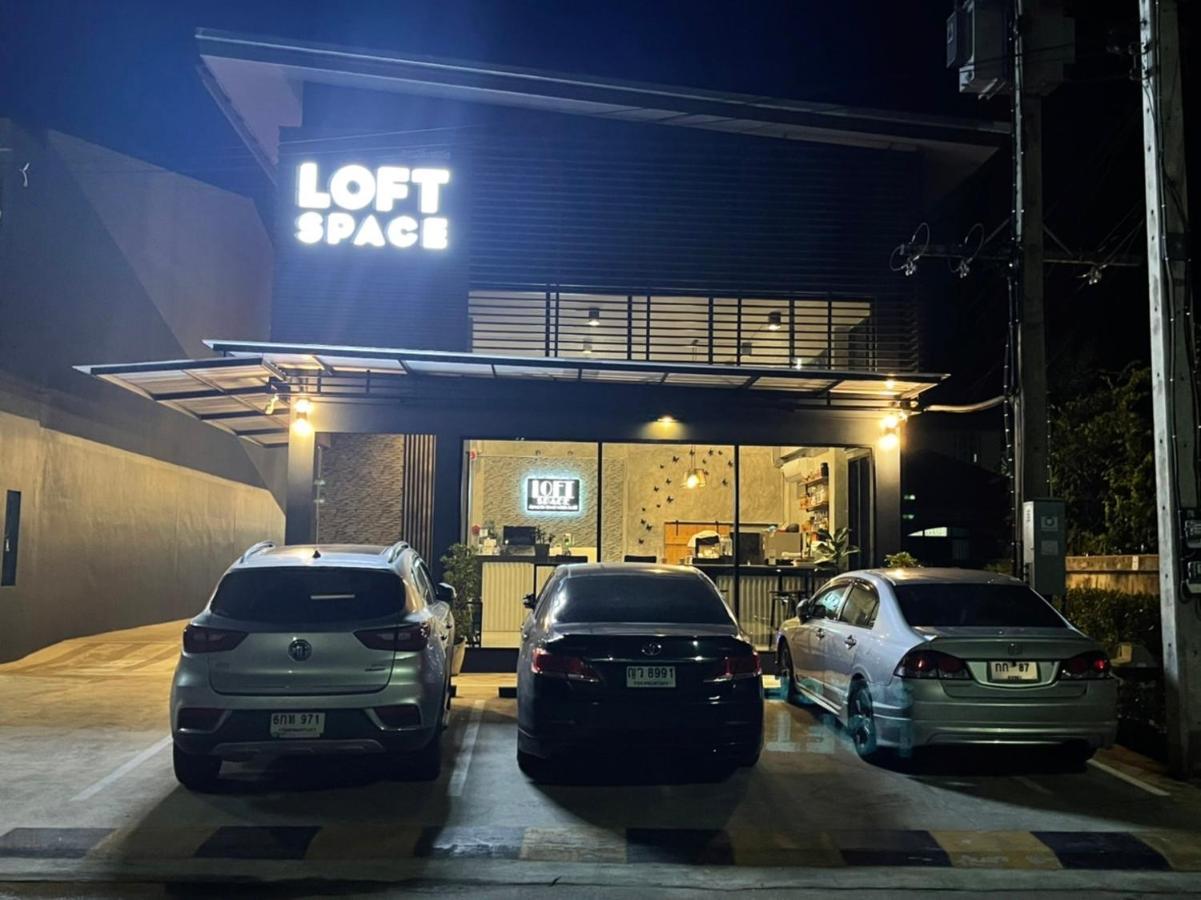 Loft Space Hotel Ranong Exteriör bild